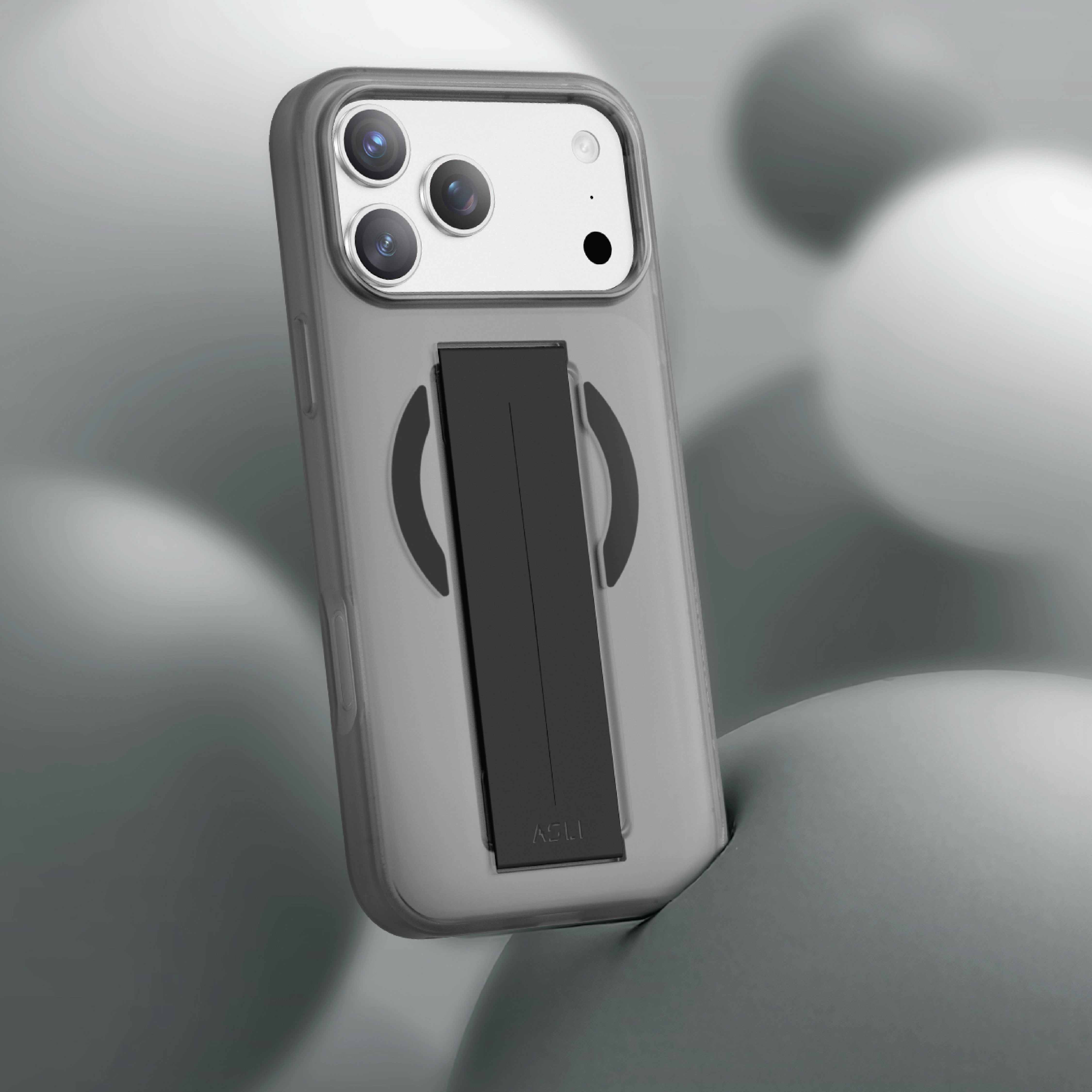 كڤر حماية سيليكون MagTrox Grip من أسلي جلوبال متوافق مع MagSafe مع مسكة مريحة لهاتف iPhone 17 Pro | أسود