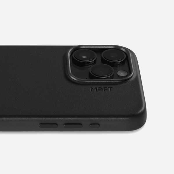 MOFT iPhone 15 Pro Snap Case MagSafe | Black