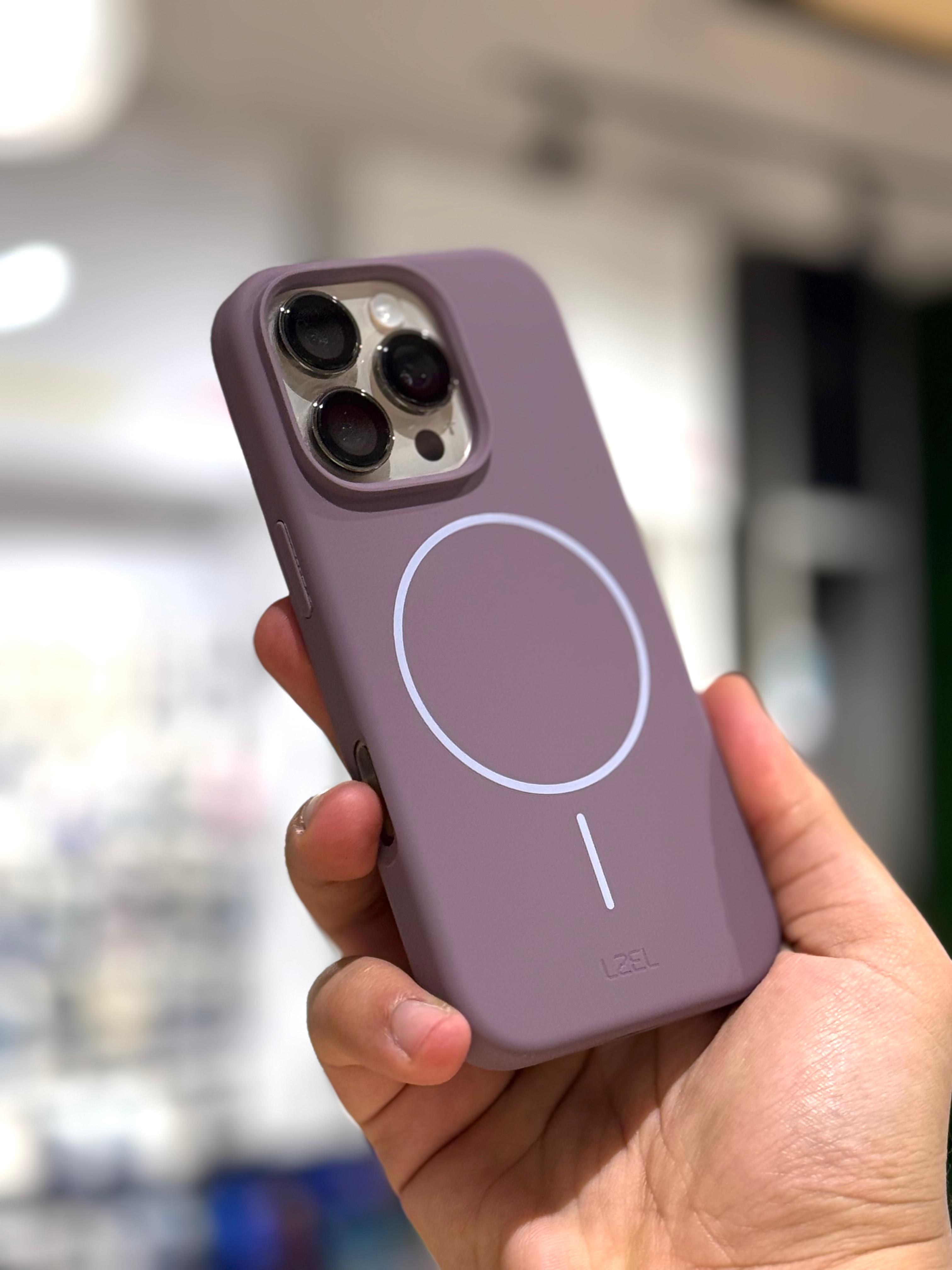 كڤر حماية سيليكون من ليزل متوافق مع MagSafe لهاتف iPhone 16 Pro Max|بنفسجي