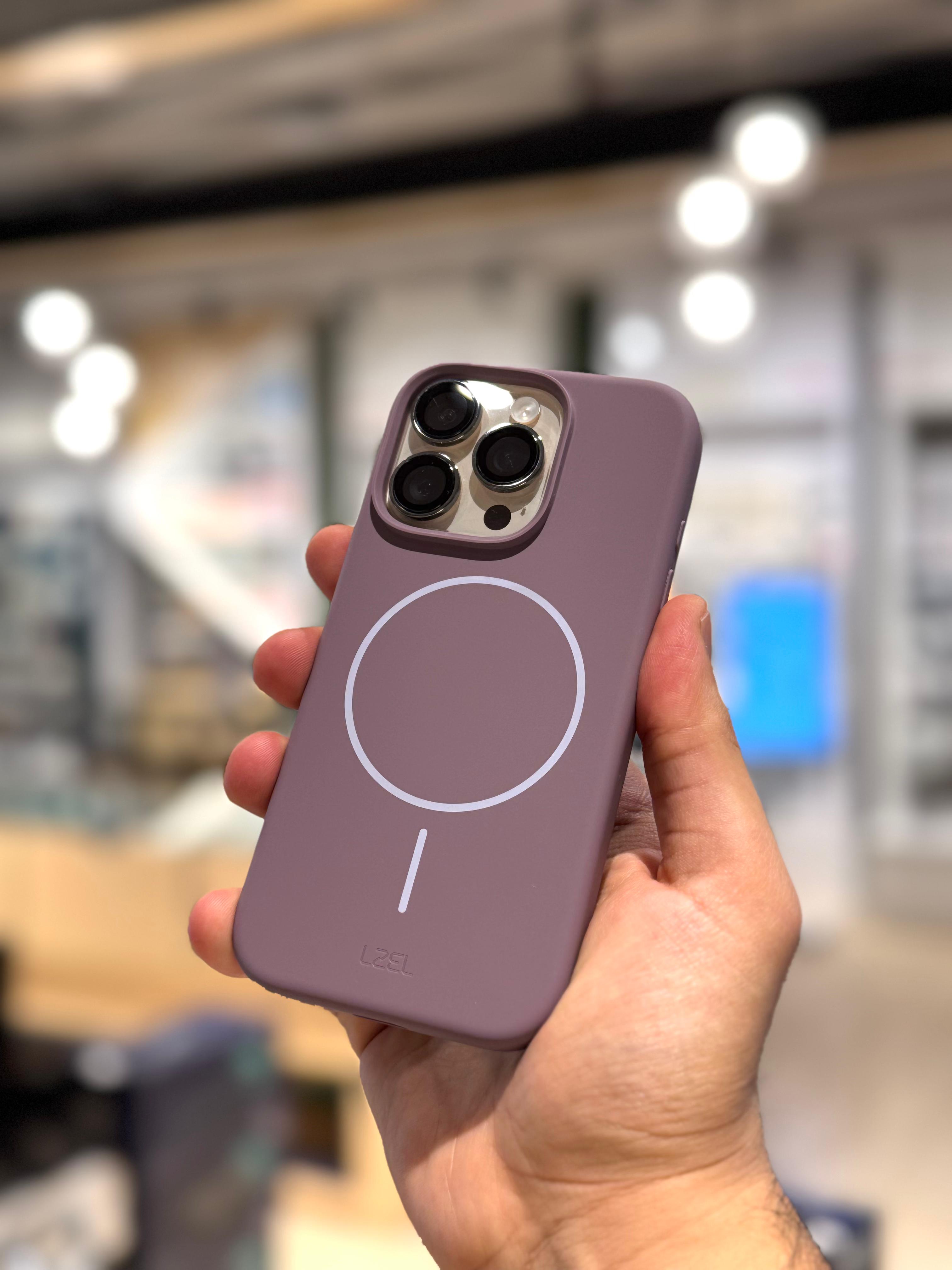 كڤر حماية سيليكون من ليزل متوافق مع MagSafe لهاتف iPhone 16 Pro Max|بنفسجي