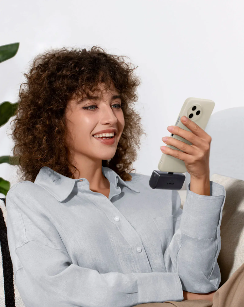 بطارية متنقلة Nano من Anker (5000 مللي أمبير، 22.5 واط،شحن سريع موصل USB-C قابل للطي) | أسود
