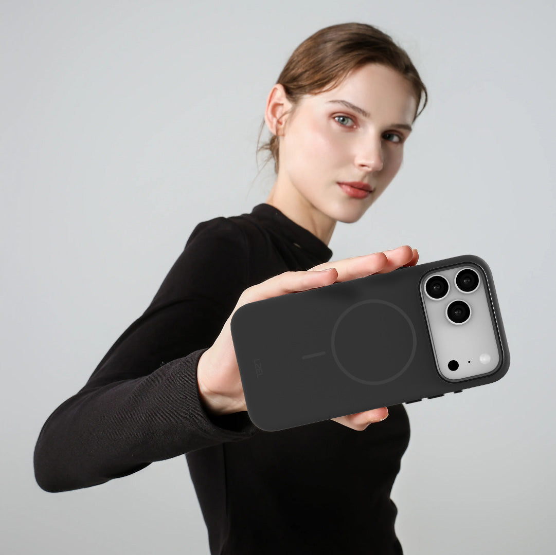 LZEL Magnexin Silicone Case for iPhone 17 Pro Max | Black