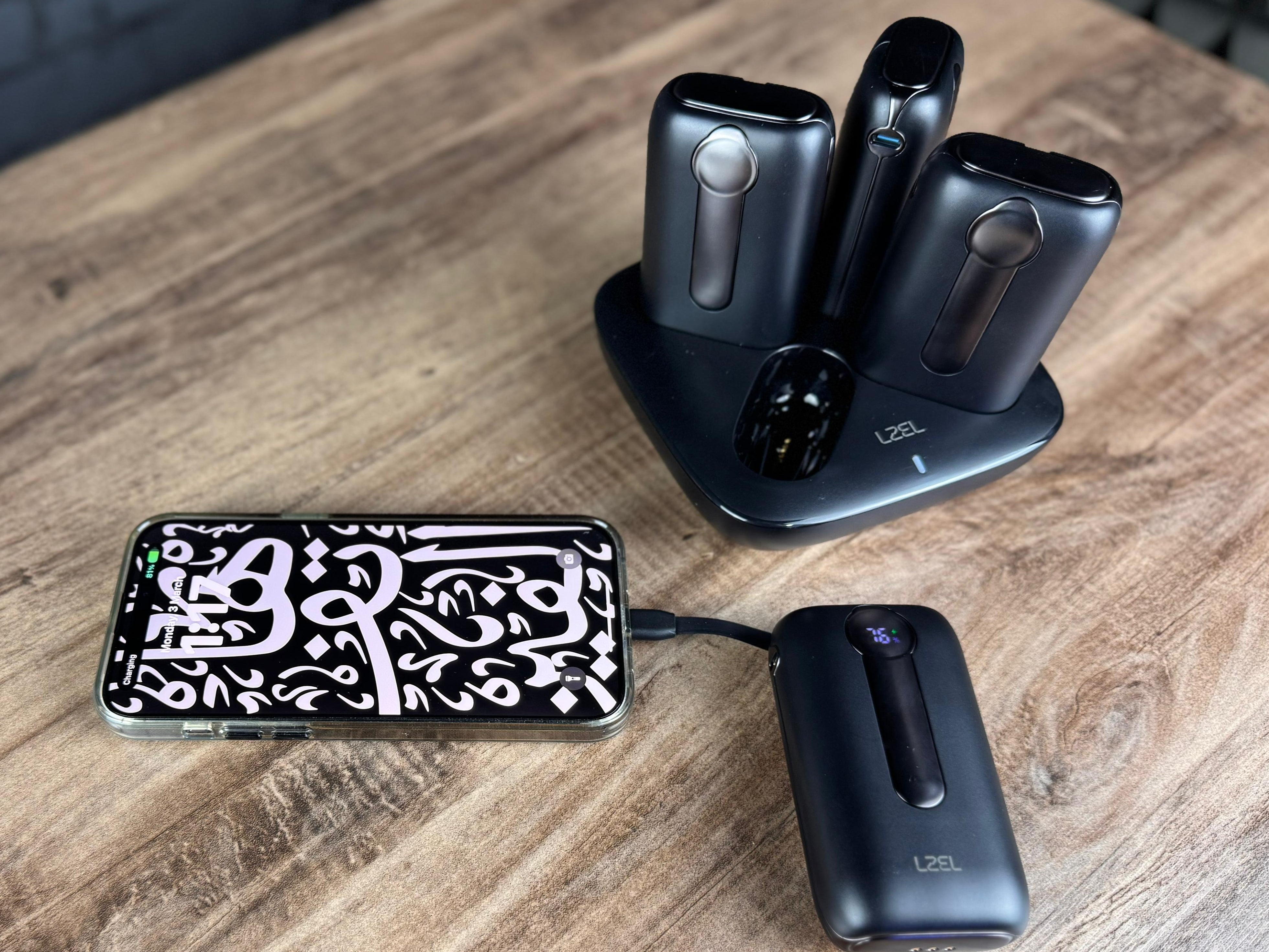 LZEL Quadra Energia X Station 10000mAh Charging Station Built In Cable Lightning And Type-C | Black