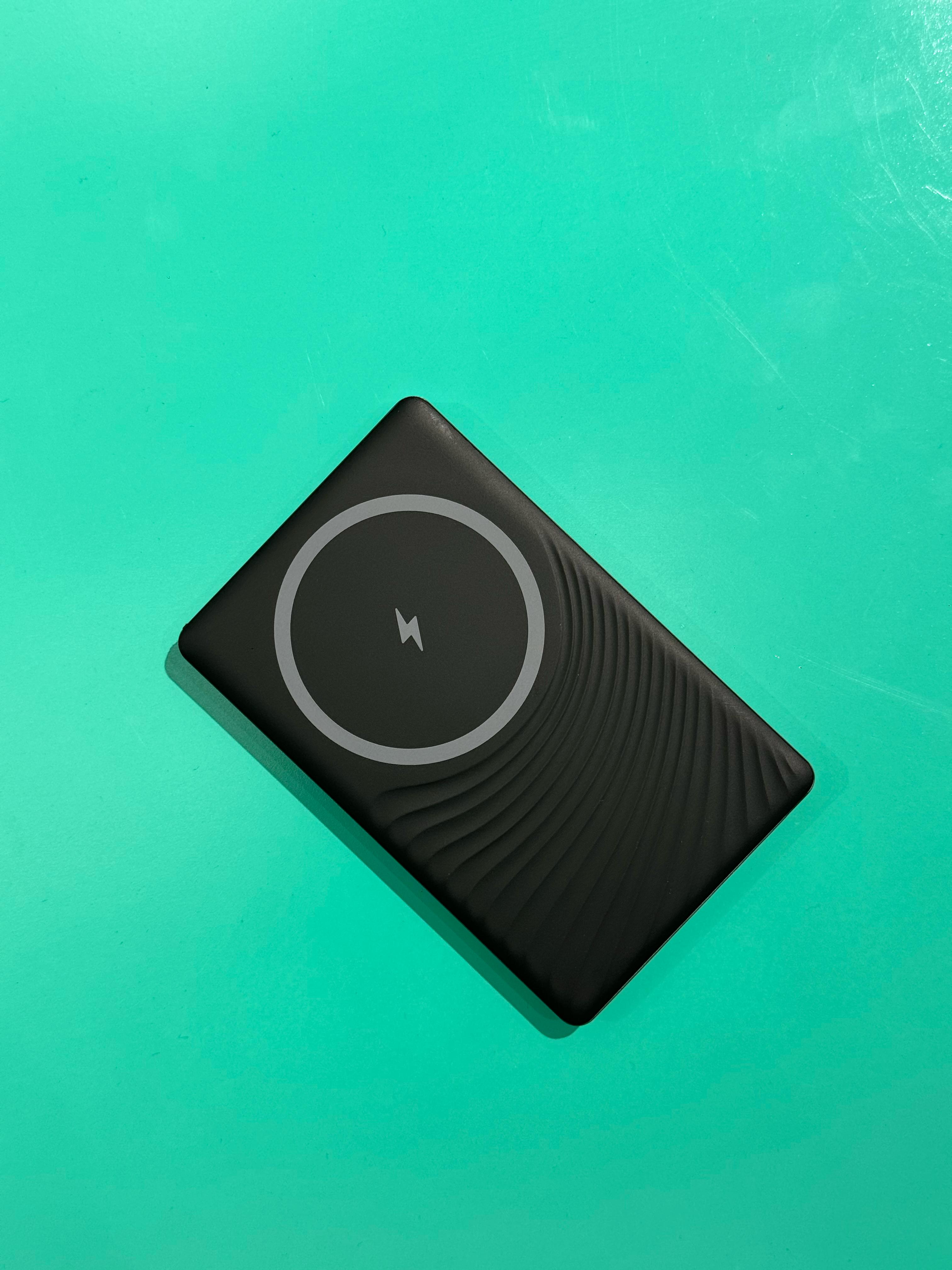 LZEL MagNexus Neox Series 5000mAh MagSafe Mini Power Bank 15W Wireless Fast Charger|Black