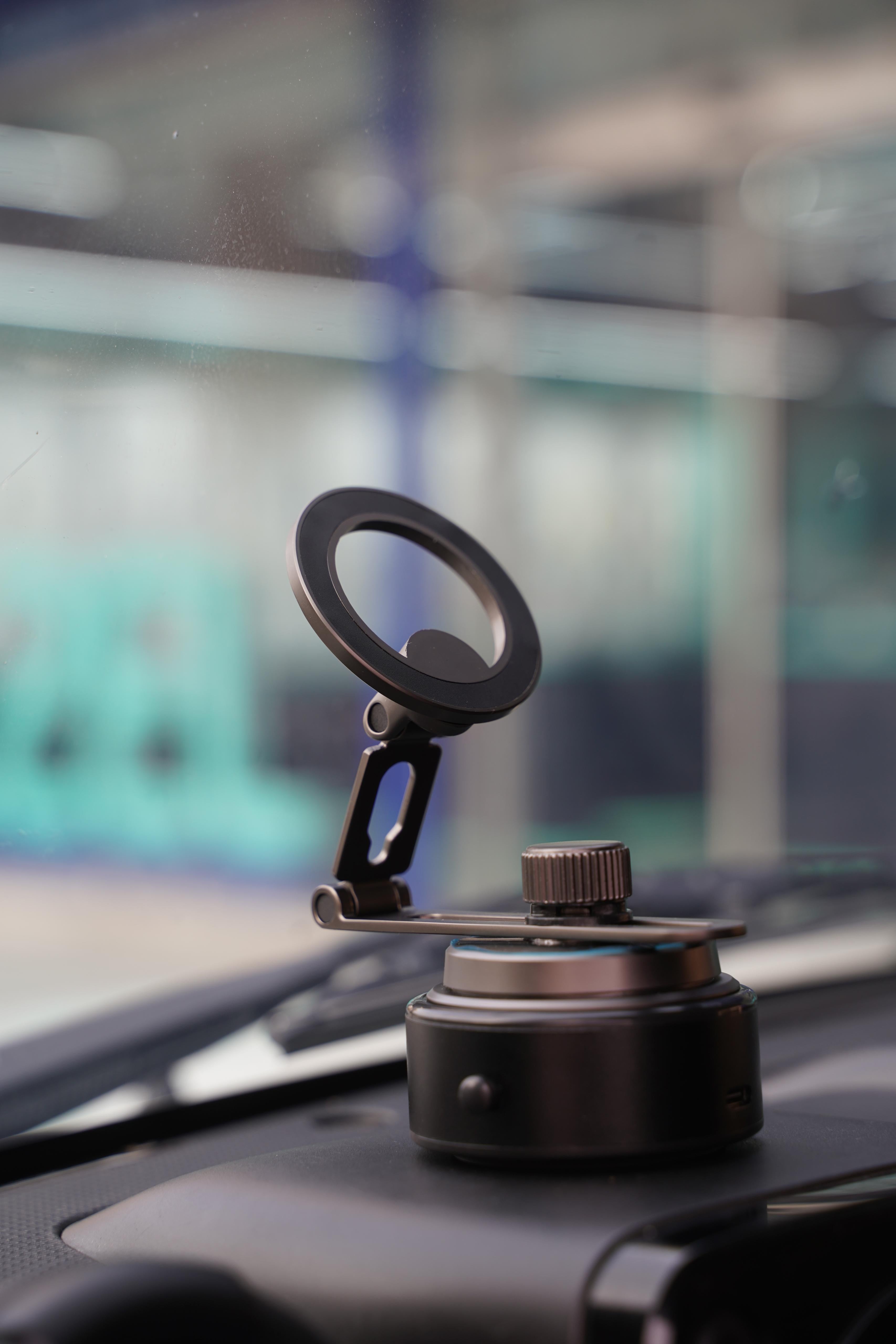 Supravox X3 حامل موبايل مغناطيسي للسيارة قابل للتعديل 360 درجة من أسلي جلوبال بقاعدة شفط | أسود
