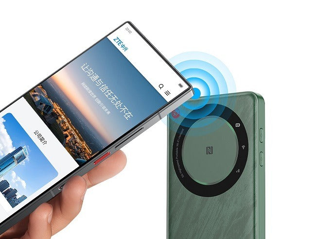 U30 Air 5G راوتر واي فاي محمول منZTE مفتوح لكل الشبكات بسعة 4500 مللي أمبير | أبيض