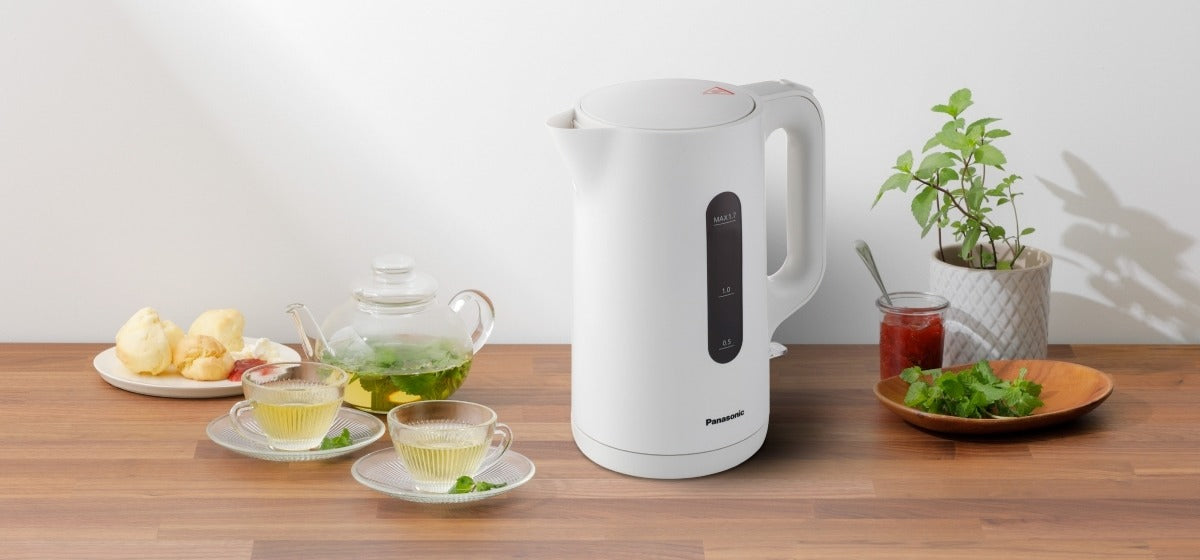 Panasonic Electric Kettle Plastic 1.7L LED Indicator | White
