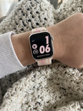 Apple Watch 45mm Nike Sport Loop | Starlight / pink