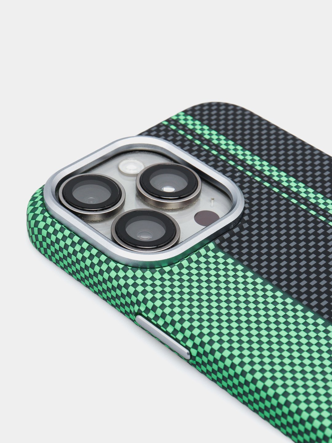 Trendy iPhone 15 Pro Max Design Case