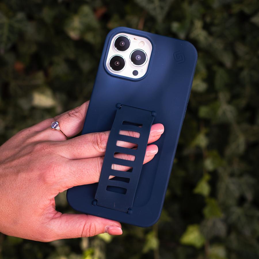 كڤر حماية Boost لهاتف iPhone 13 Pro من Grip2u | كحلي