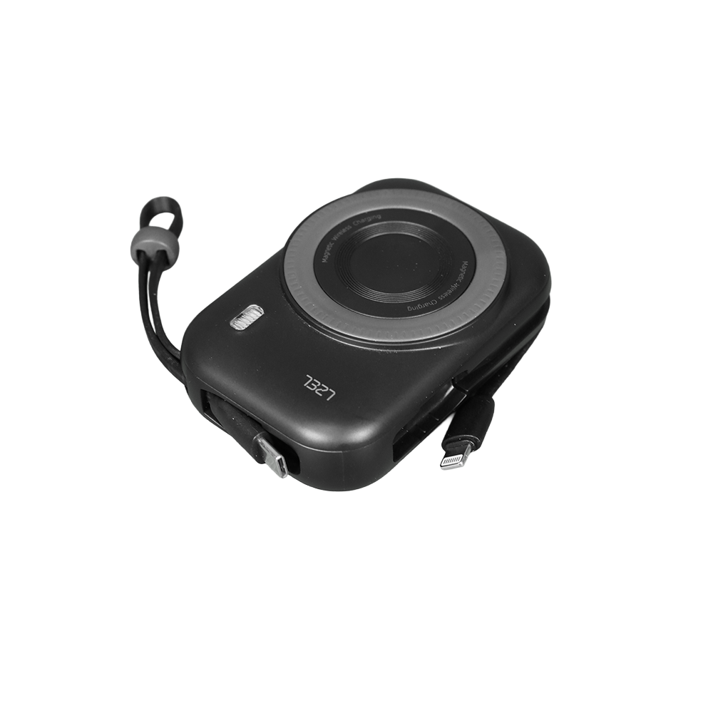 بطارية متنقلة من ليزل مغناطيسي بسعة 10,000 مللي أمبير مع شحن PD عبر USB-C وكابل مدمج | أسود