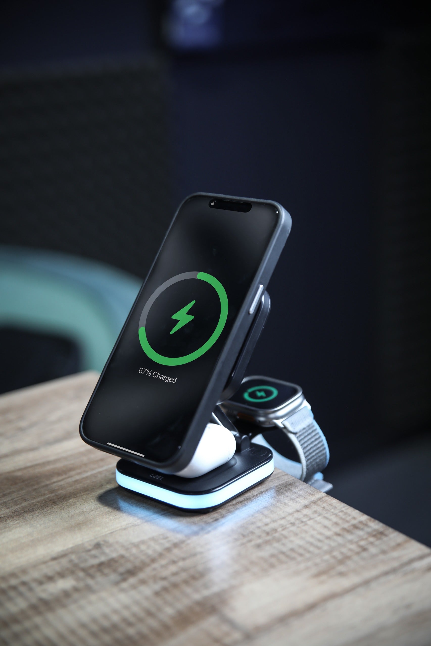 Magnexus شاحن لاسلكي من ليزل 5 في 1 لاسلكي مغناطيسي، شحن سريع بقوة 15 واط، منفذ USB-C