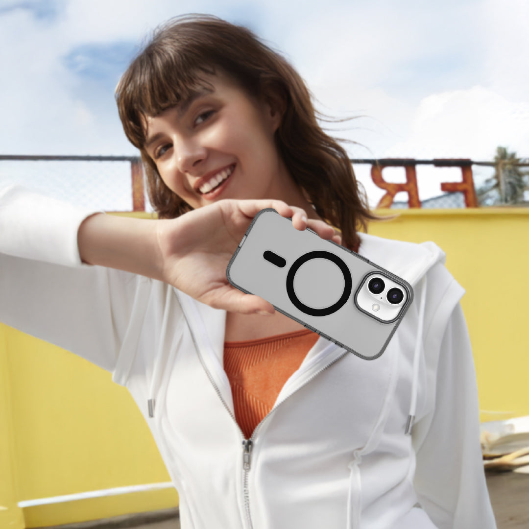 كفر حماية MagCrystal Groove من LZEL لجهاز iPhone 17 | لون دخاني