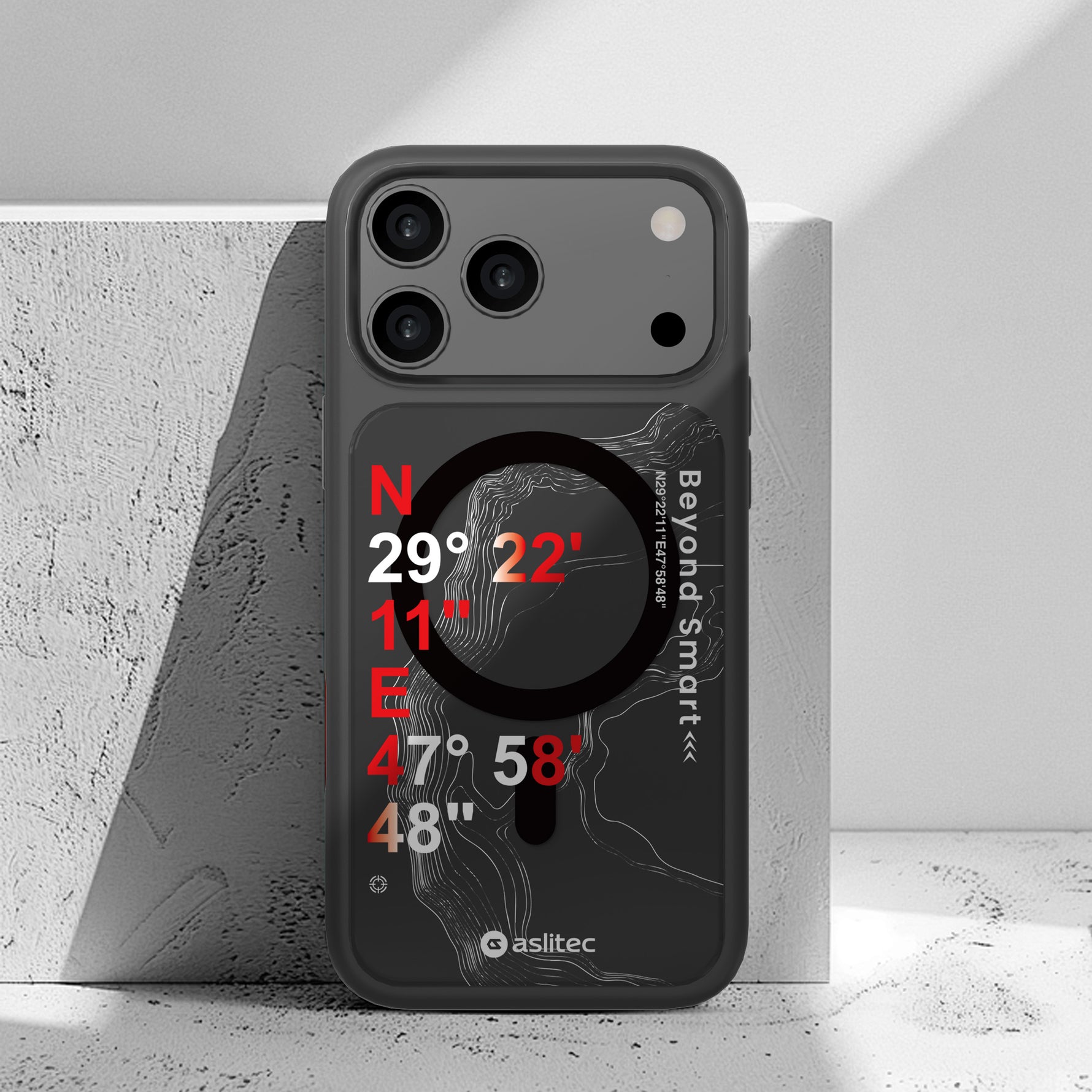كفر Aslitec GEOMAG سيليكون فاخر بدعم MagSafe ولمسات معدنية لـ iPhone 18 Pro و18 Pro Max