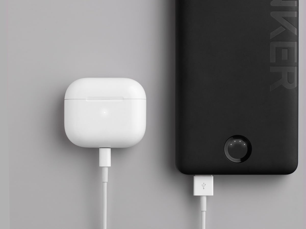 شاحن متنقل 323 Power Core بسعة 10000 مللي أمبير PIQ من Anker | أسود