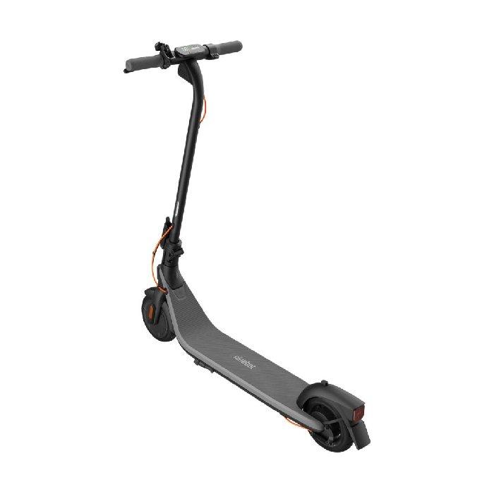 سكوتر كهربائي Segway Ninebot E2 بسرعة قصوى تصل إلى 20 كم/ساعة