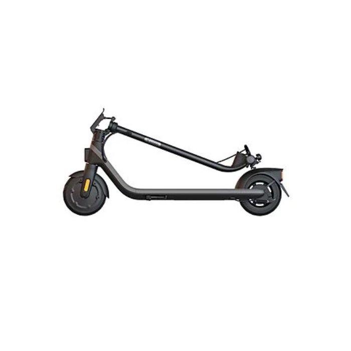 سكوتر كهربائي Segway Ninebot E2 بسرعة قصوى تصل إلى 20 كم/ساعة