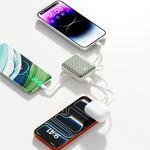Asli ChargeFlux Mini بطارية متنقلة 10000 مللي أمبير مع كابلي USB-C وLightning مدمجين، شحن سريع PD بقدرة 35 واط | أخضر