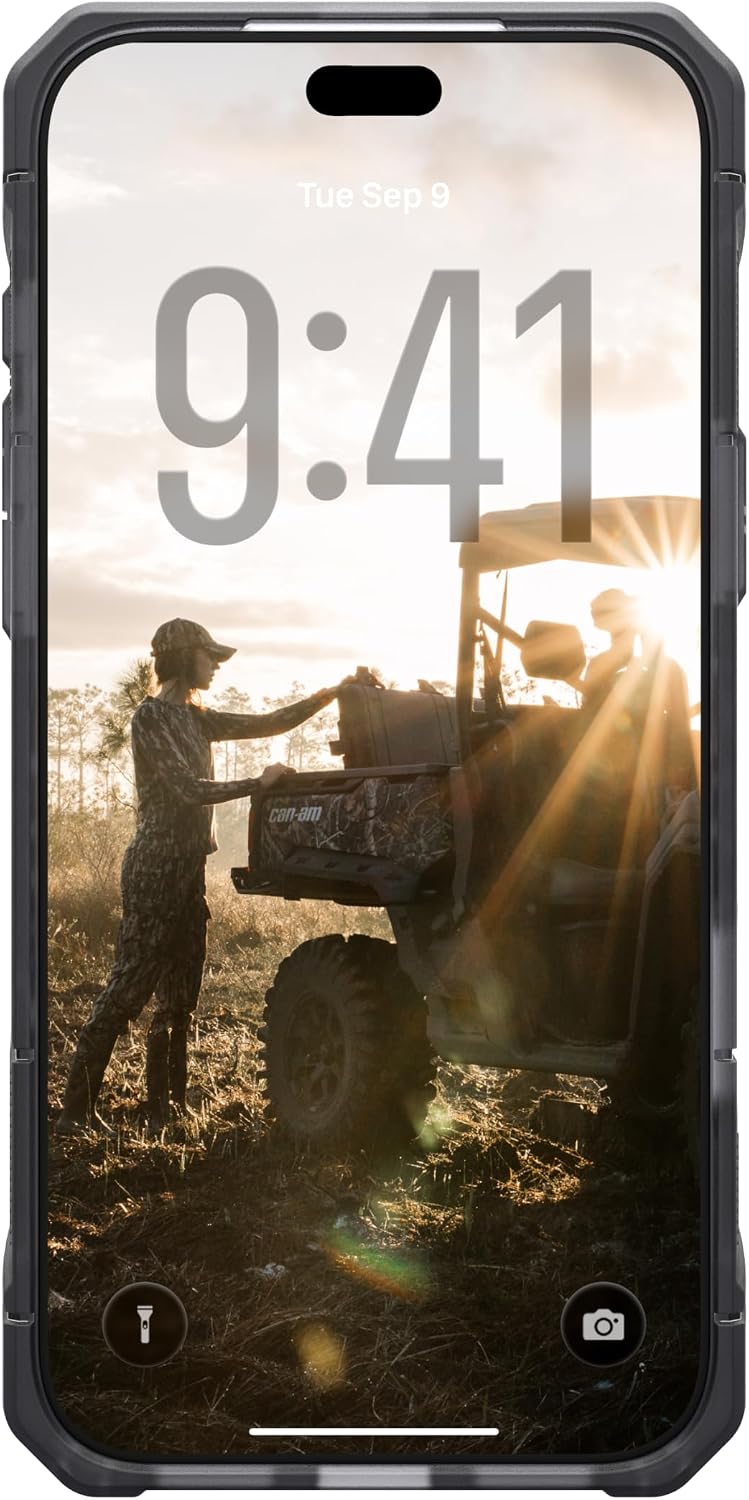 كڤر حماية UAG Monarch Pro متوافق مع MagSafe لهاتف iPhone 18 Pro Max / 17 Pro Max