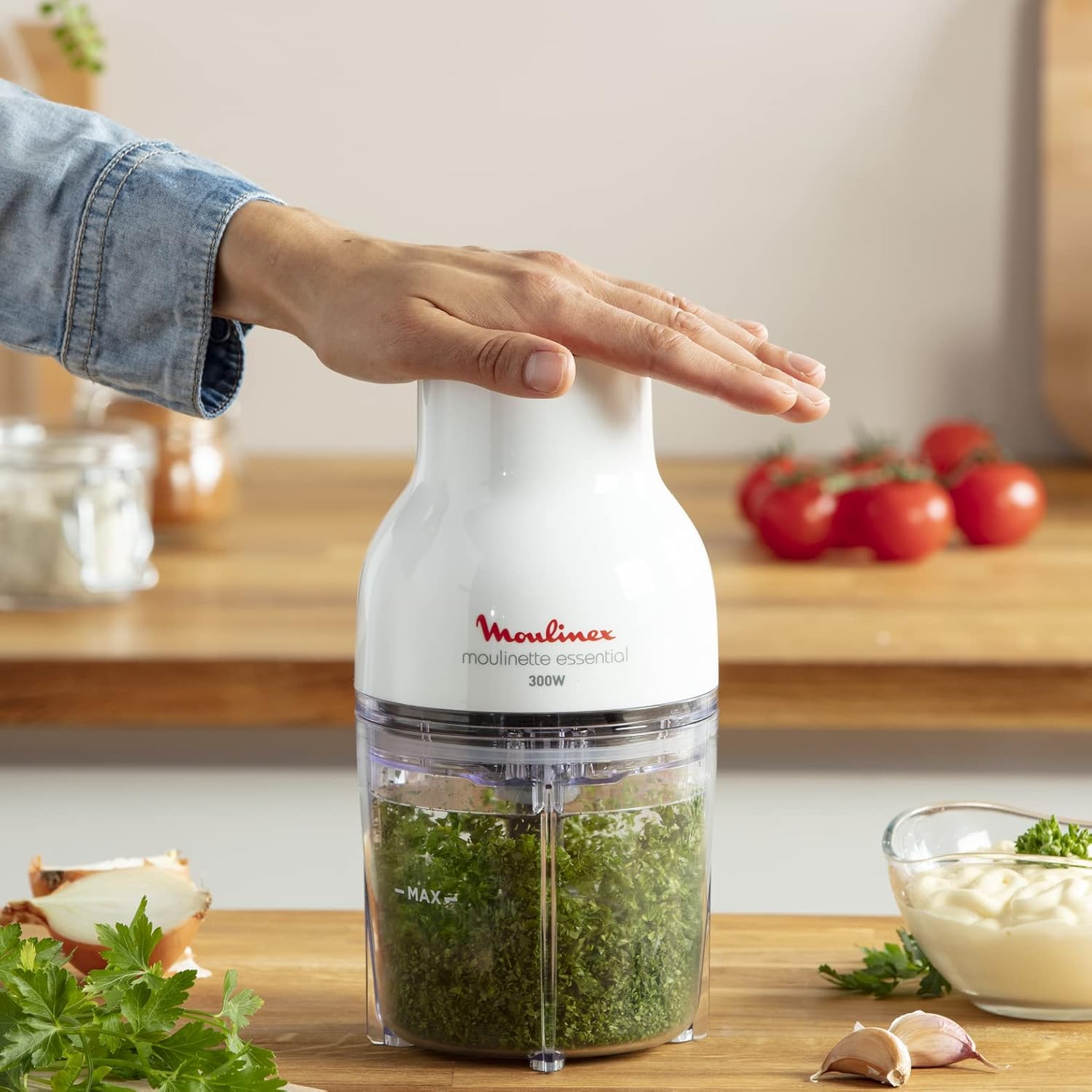 قطاعة الطعام الأساسية  من Moulinex  – قوة 300 واط | سعة 400 مل | 4 شفرات من الفولاذ المقاوم للصدأ