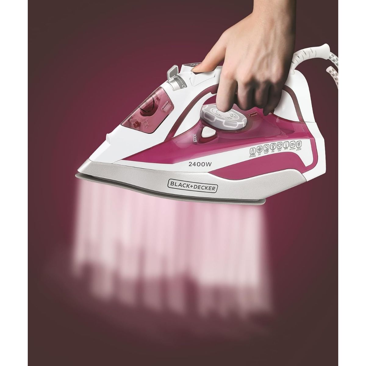 كواية بخار 2400 واط بسعة 380 مل مع إيقاف تلقائي وقاعدة سيراميك من Black & Decker