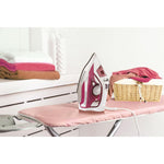 كواية بخار 2400 واط بسعة 380 مل مع إيقاف تلقائي وقاعدة سيراميك من Black & Decker