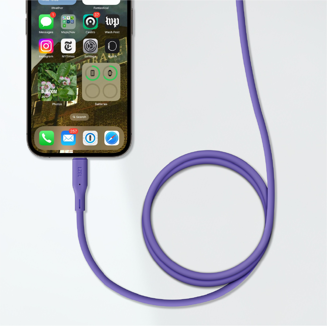 كيبل من Lzel معتمد USB-A إلى Lightning ، نقل بيانات بسرعة 480Mbps، طاقة 5V 3A، غلاف سيليكون سائل ناعم، هيكل TPE، طول 1 متر | بنفسجي