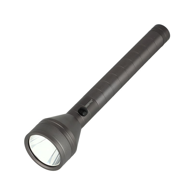 كشاف LED قابل للشحن من Geepas
