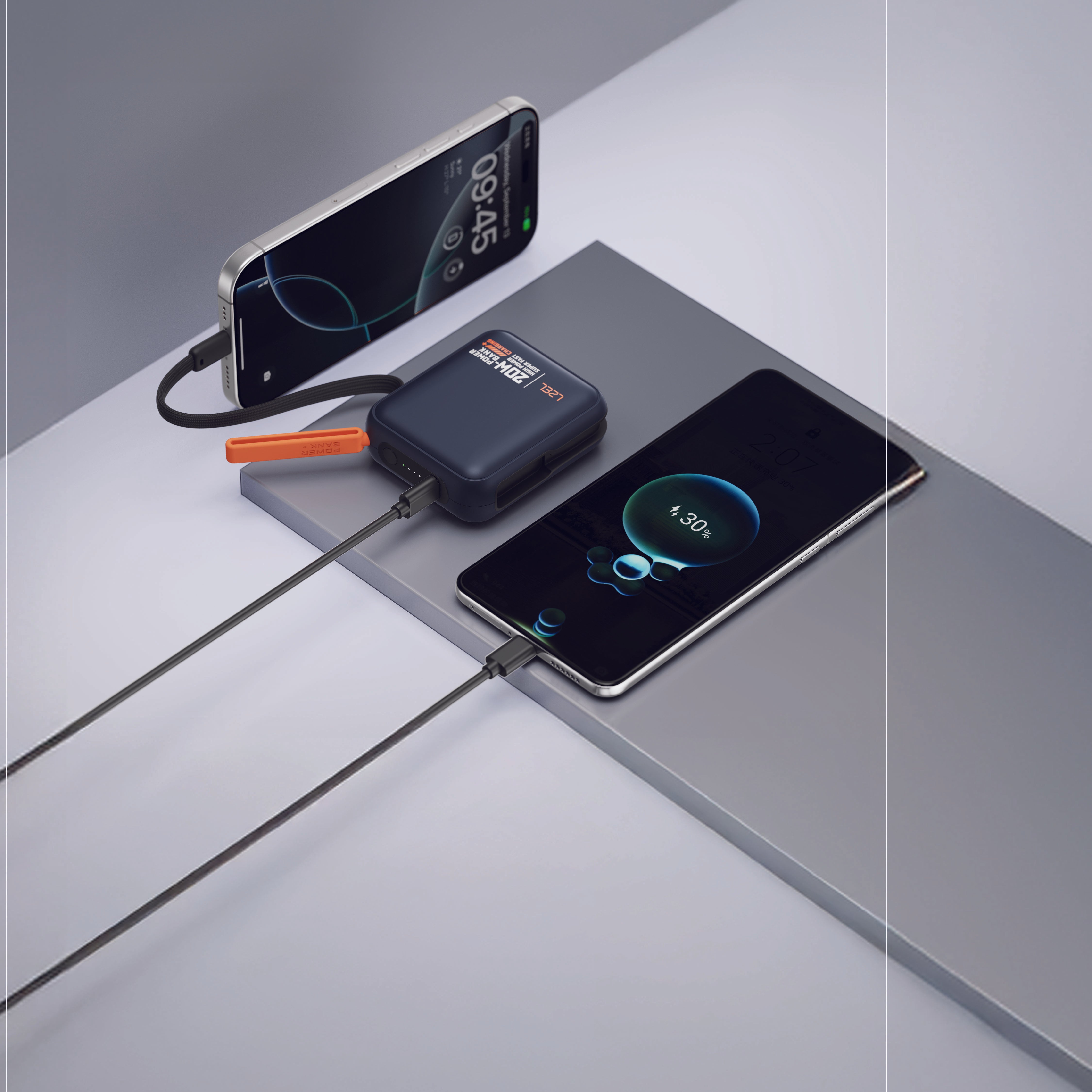 بطارية متنقلة ZenoFlex Charge Mini من ليزل بسعة 10000 مللي أمبير بتقنية الشحن السريع PD | أزرق غامق
