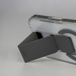 كڤر LZEL MagClear LeatherGrip لهاتف iPhone 17