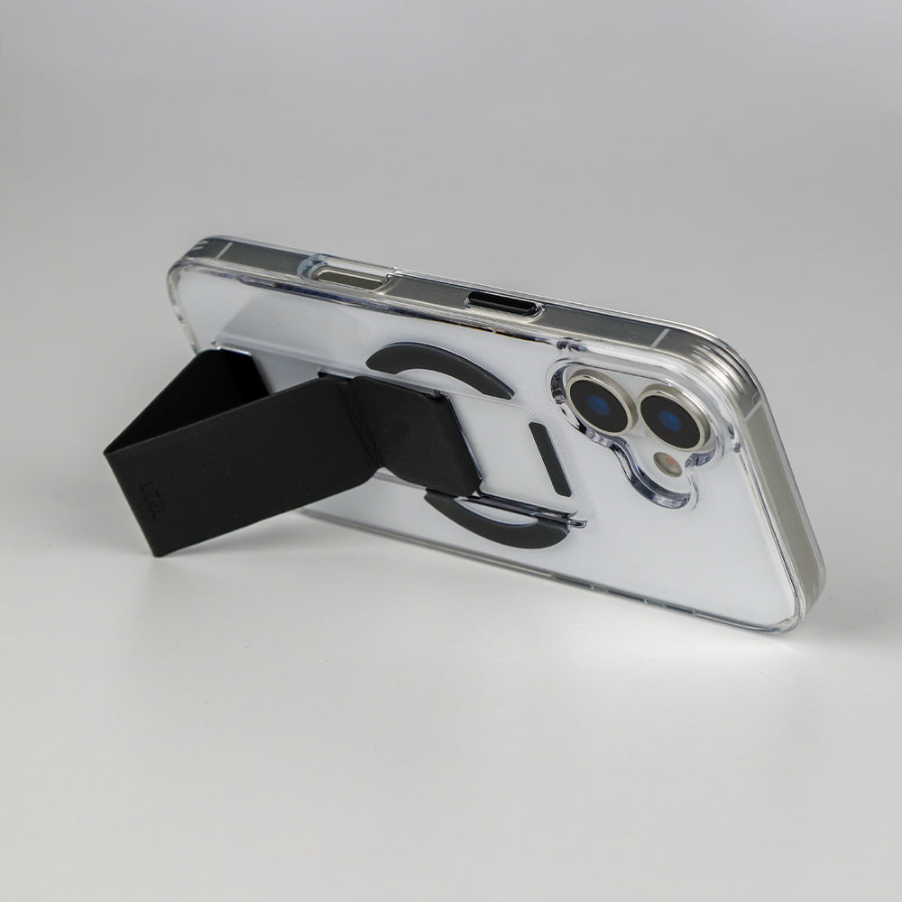 كڤر LZEL MagClear LeatherGrip لهاتف iPhone 17