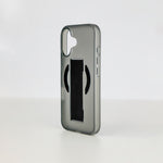 كڤر حماية سيليكون MagTrox Grip من أسلي جلوبال متوافق مع MagSafe مع مسكة مريحة لهاتف iPhone 17 | أسود