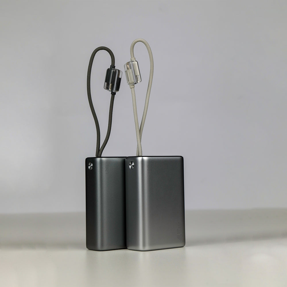  باور بانك من Lzel Neurode 20K PD45W مع كابلات USB-C وLightning 