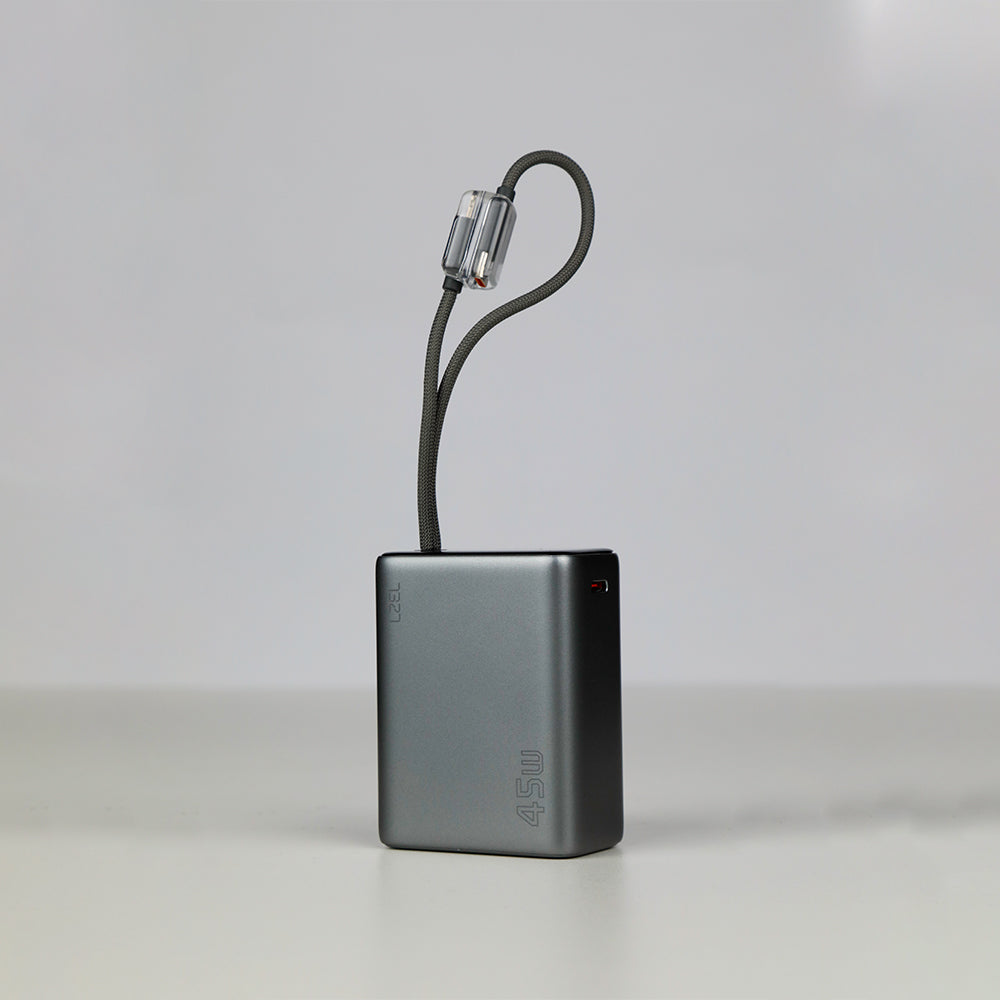 باور بانك من Lzel Neurovolt 15K PD22.5W مع كابلات USB-C وLightning