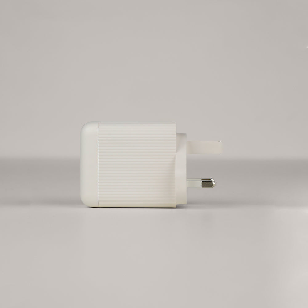 aslitec VexoraGaN 65W – Compact GaN Charger, USB-A + Dual USB-C Triple Ports
