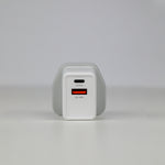 شاحن حائط USB بقوة 20 واط مزدوج المنافذ من ‎90 Percent ‎THUNDERNEO Volt | أبيض