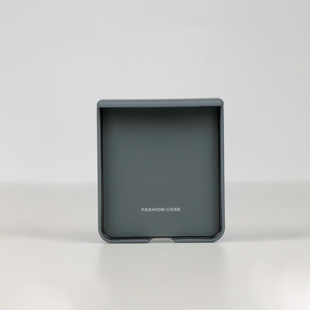 كڤر حماية Samsung Galaxy Z Flip8 قابل للطي مع دعم MagSafe