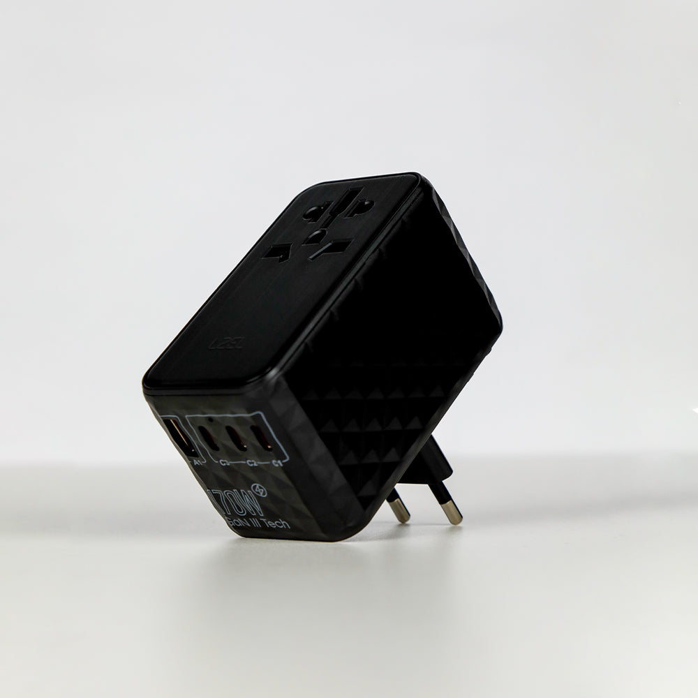 شاحن لكل الدول Voyage Elite من ليزل يدعم تقنية GaN مع كيبل USB-C مدمج بقوة 170 واط| أسود