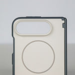 كفر LZEL SILKMATTE DUO بملمس ناعم ودعم MagSafe وحماية مزدوجة المواد لـ iPhone Duo