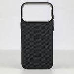 كڤر حماية LZEL MagCarbon 3DGrip لجهاز iPhone 17 Pro Max 