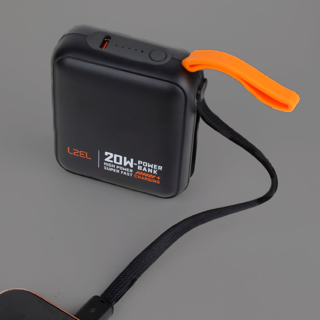 بطارية متنقلة ZenoFlex Charge Mini من ليزل بسعة 10000 مللي أمبير بتقنية الشحن السريع PD 