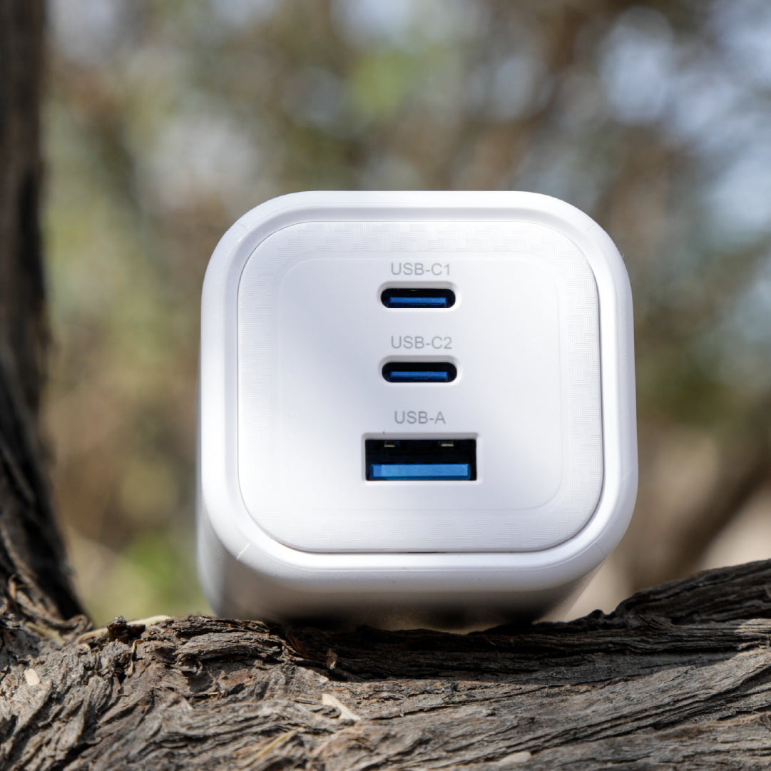 Asli  Global Maxcharge 65 Gan 3-Port Usb-A & Dual Usb-C Fast Charger