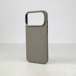 كڤر حماية LZEL MagCarbon 3DGrip لجهاز iPhone 17 Pro Max 