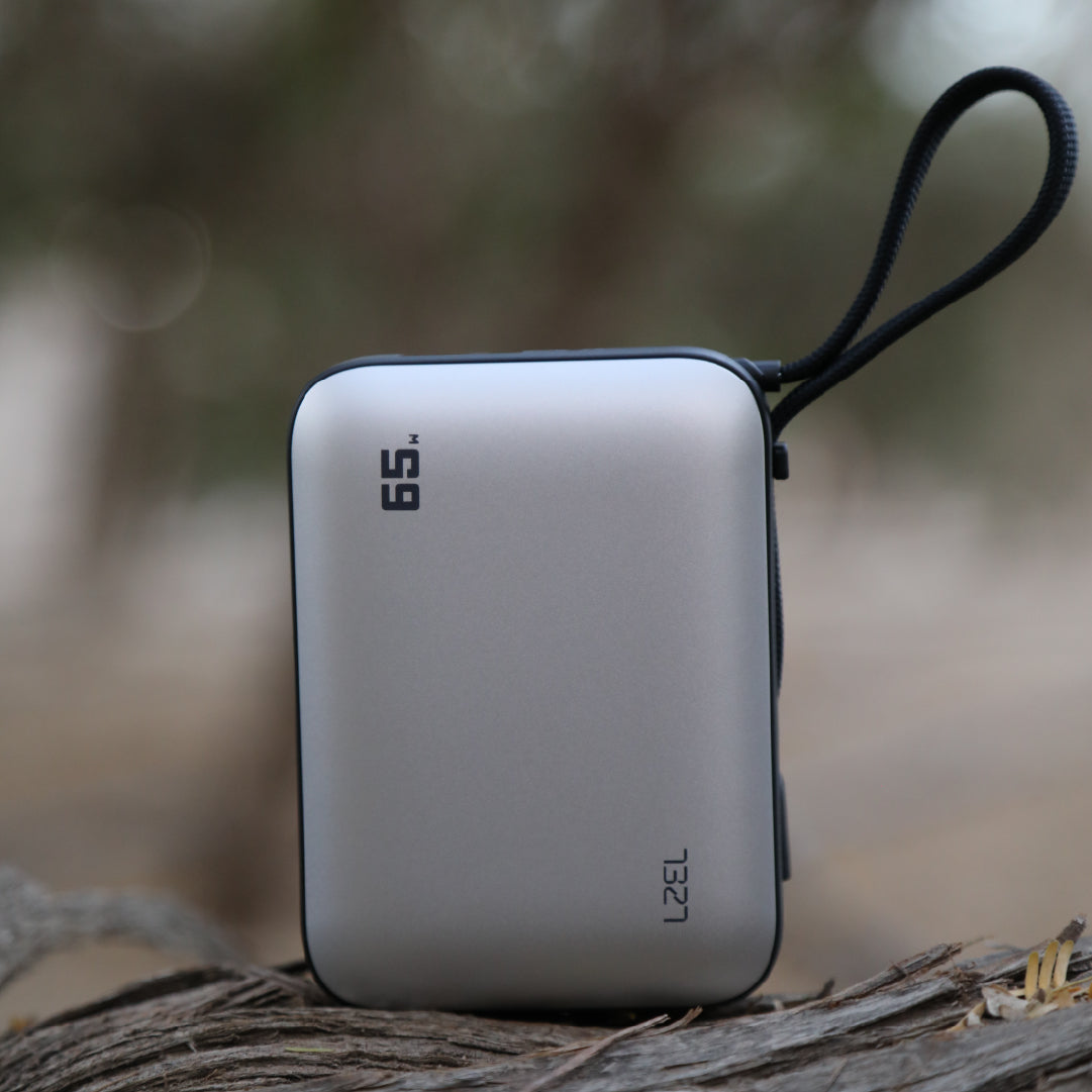 باور بانك Lzel Zenoflex Flow10 بسعة 20000 مللي أمبير | PD3.0 و QC 3.0 | شحن بقدرة 65 واط | مدخل/مخرج USB-C مزدوج 