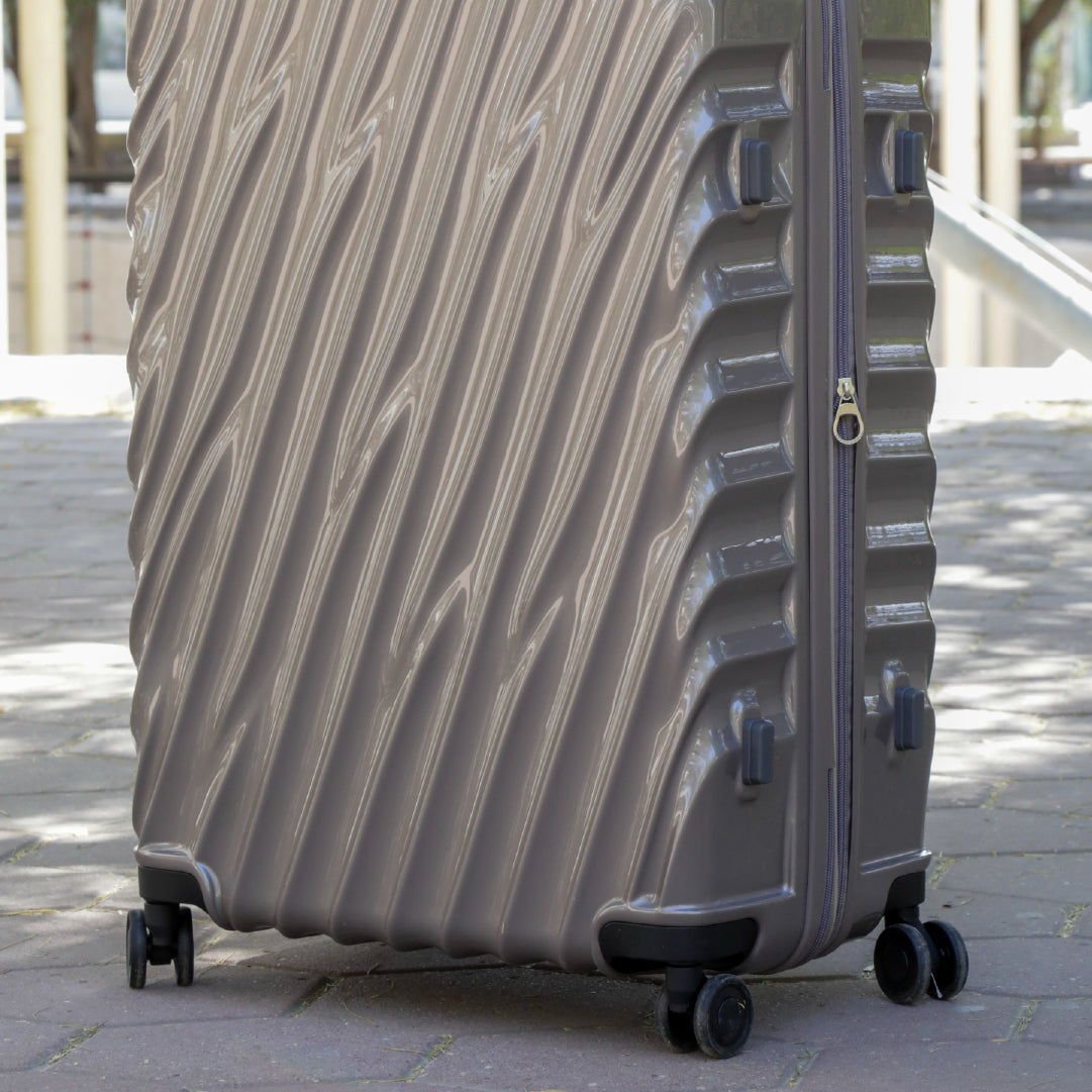90 Percent 4 Wheels 28 Inch Suitcase
