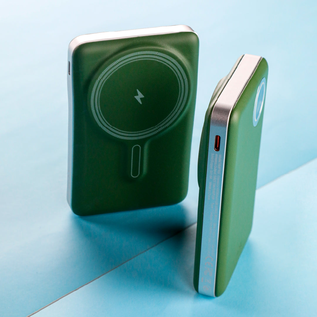 Novus MagPower  بطارية شحن متنقلة محمولة من ليزل PD بسعة 10,000 مللي أمبير بقوة 20 واط متوافق مع  MagSafe مع كيبل USB-C 