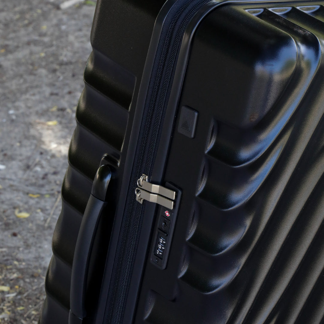 90 Percent 4 Wheels 28 Inch Suitcase