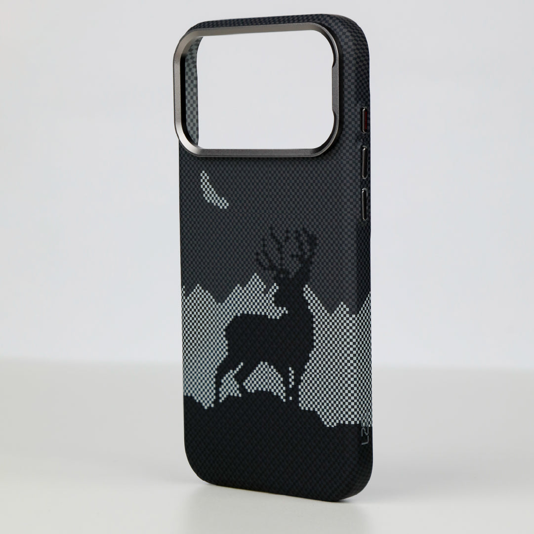 كڤر حماية MagCarbon Deer من LZEL لجهاز iPhone 17 Pro Max | غزال