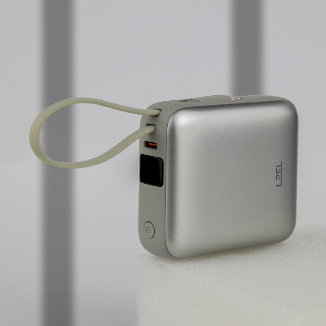 باور بانك Lzel Neurode Sync Mini بسعة 10000 مللي أمبير | PD3.0 و QC 3.0 | شحن بقدرة 25.5 واط | مدخل ومخرج Type-C مدمج مع مخرج إضاءة
