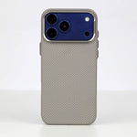 كڤر حماية LZEL MagCarbon 3DGrip لجهاز iPhone 17 Pro Max 